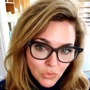 Meet your Posher, Suzanne